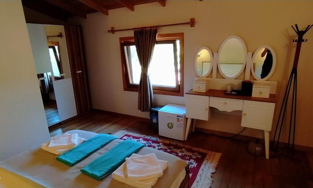 Secret Garden Hotel & Bungalows Cirali Exterior photo
